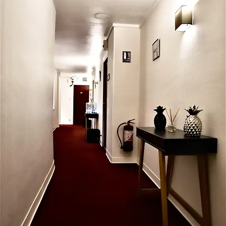 De La Loge Szálloda
