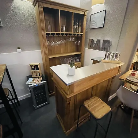 De La Loge Hotel 3*