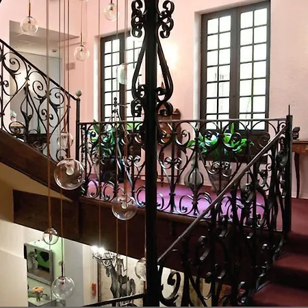 De La Loge Hotel 3*