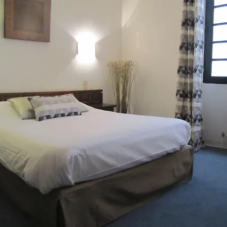 De La Loge 3* Perpignan