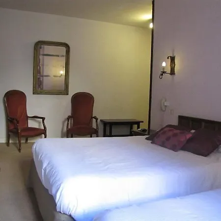 호텔 De La Loge 3*