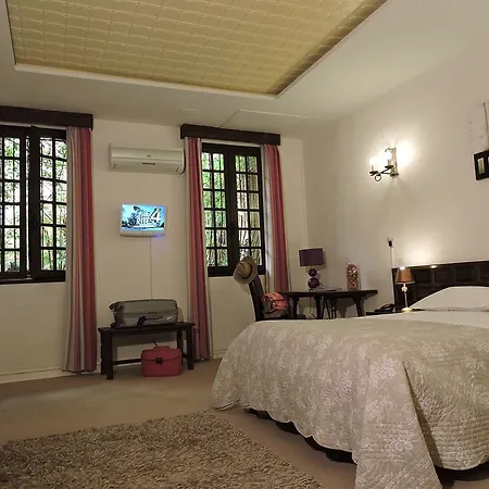 De La Loge Hotel Perpignano
