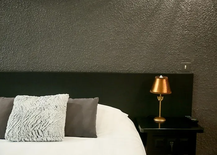 De La Loge Otel Perpignan