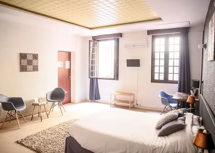 De La Loge 3* Perpignan